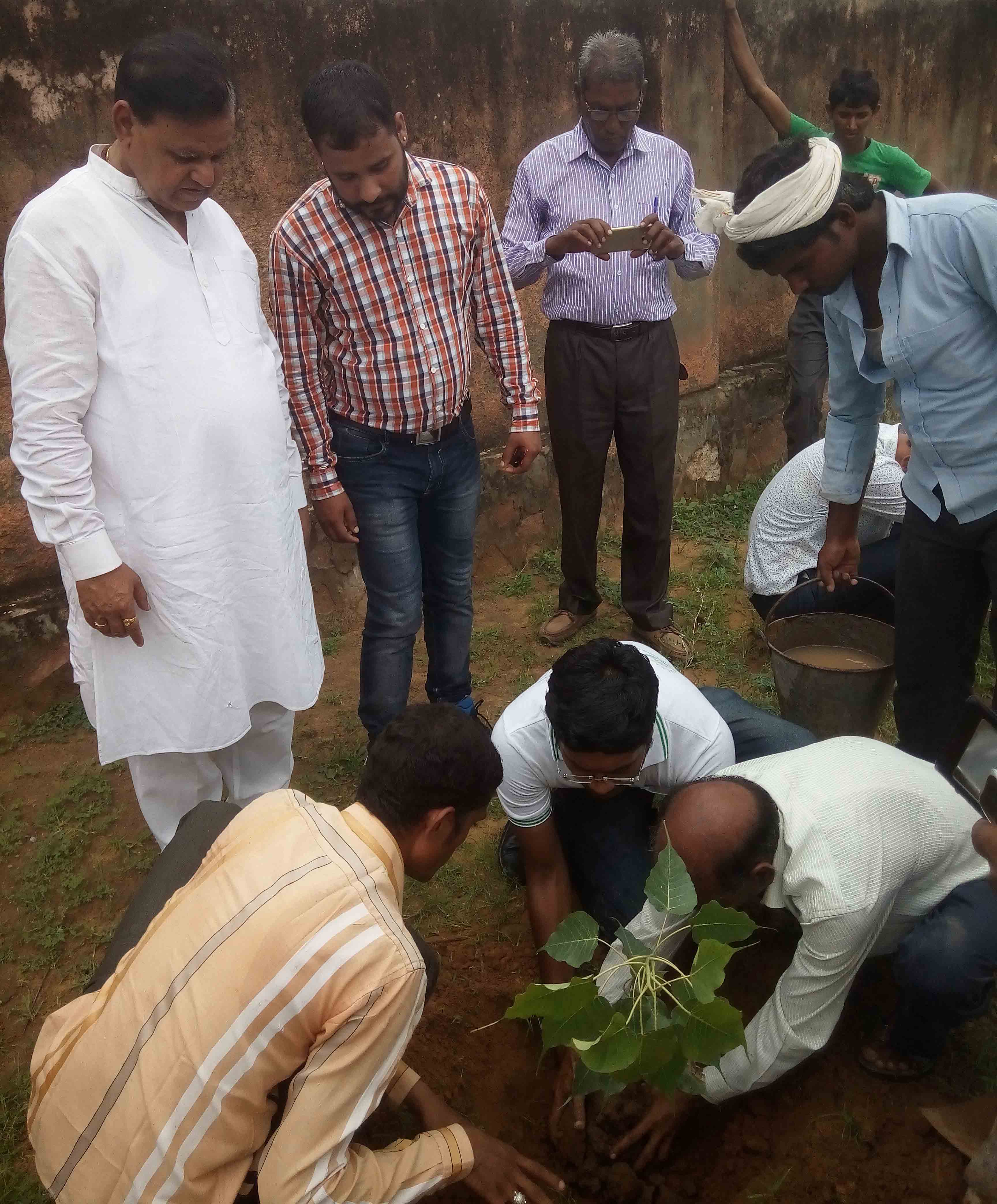 Team Kaushalam Foundation with MP Bohra during the plantation drive in Bhapura