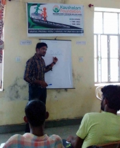 Kaushalam Foundation&#039;s trainer during spoken english clases in Atal Seva Kendra
